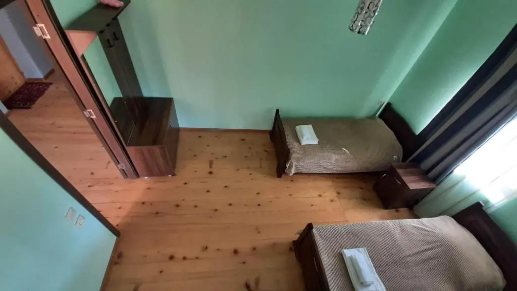 Guest house-Lile