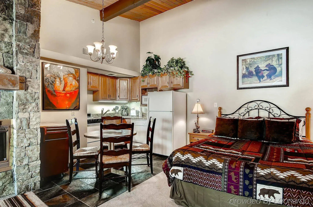 Aspenwood - CoralTree Residence Collection