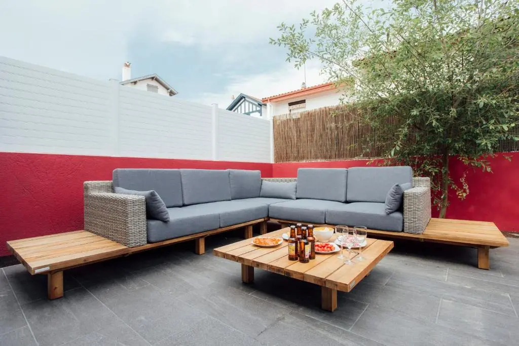 Calypso, Beautiful City House in Quiet Area, Close To Center.