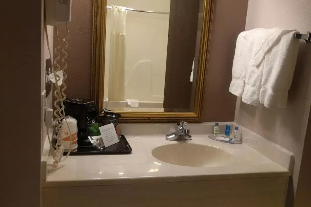Northview Inn And Suites