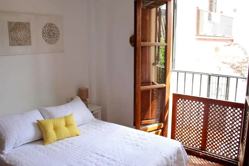 Apartment with One Bedroom in Granada, with Wonderful City View, Balcony And Wifi - 50 Km From the Slopes