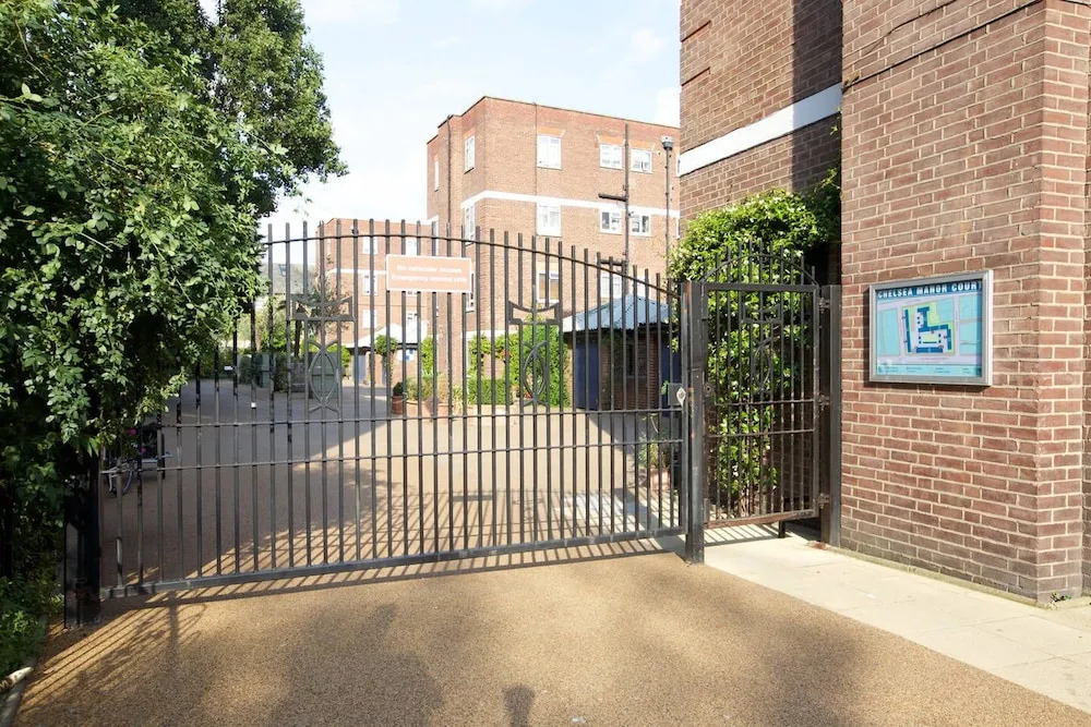1 bed Flat in Chelsea off the Kings Road Sleeps 4!
