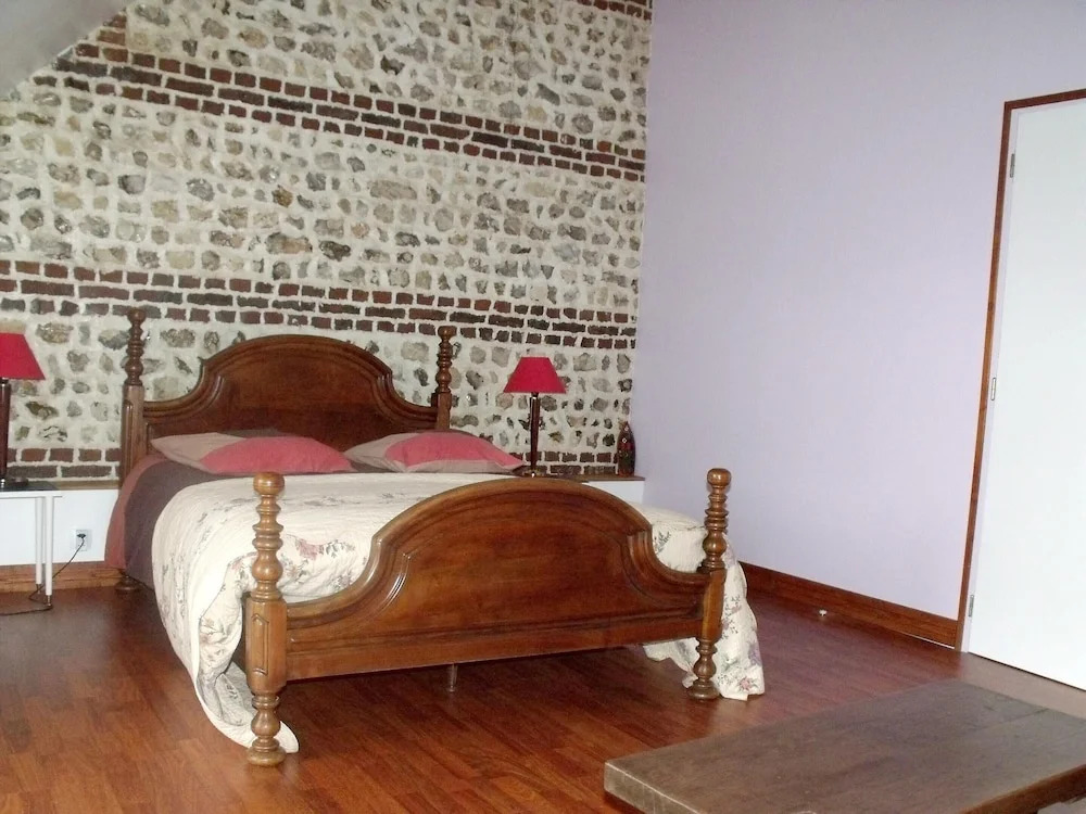 House With one Bedroom in Saint-léonard, With Furnished Garden and Wif