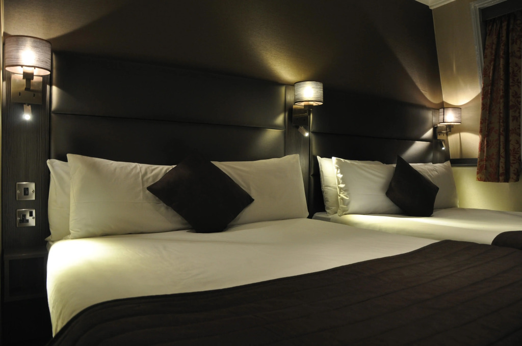 Brunel Hotel