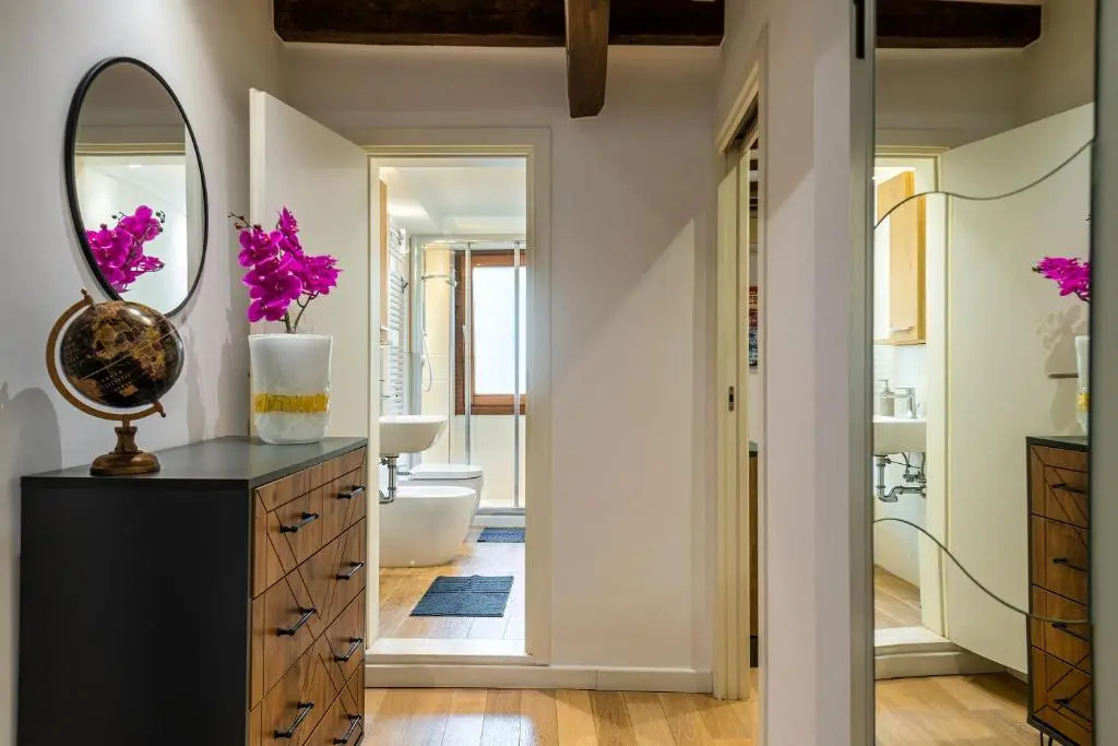 GDhouse 806