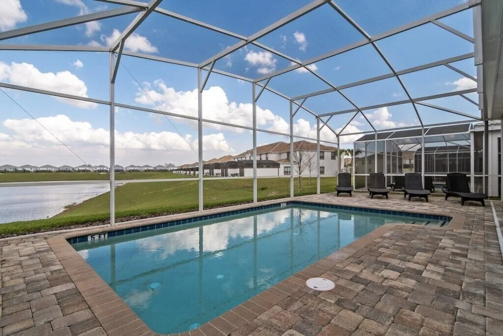 Champions Gate 1525 - Eight Bedroom Pool Home