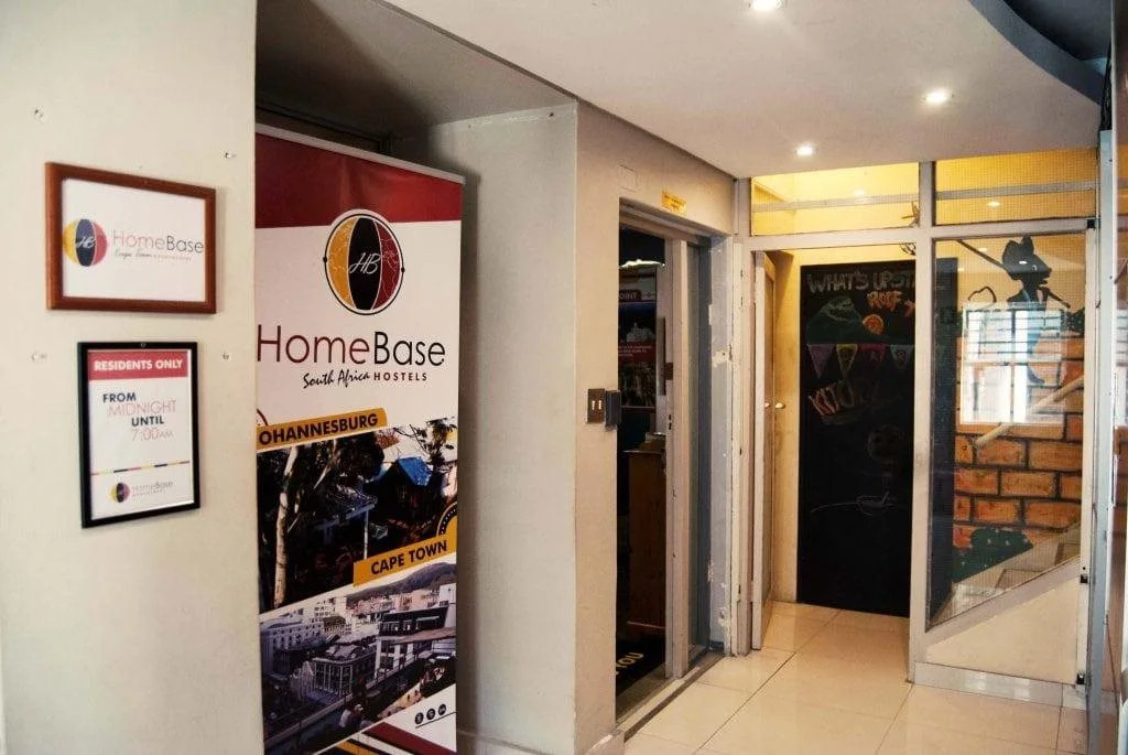 HomeBase Cape Town Backpackers - Hostel