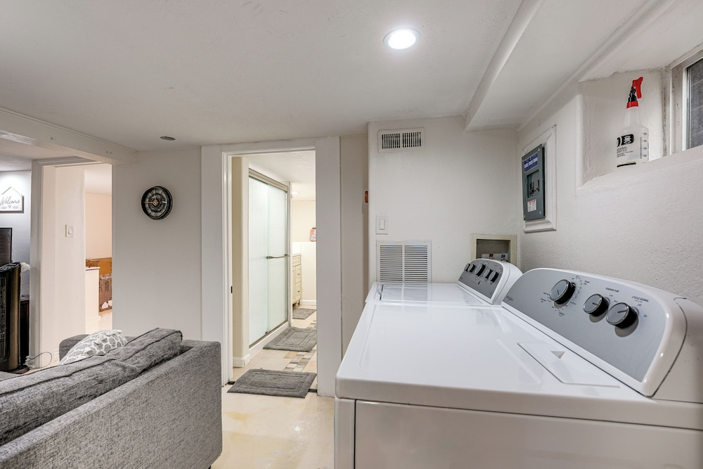 Walk to Dtwn Camas: Pet-friendly Retreat w/ Yard!
