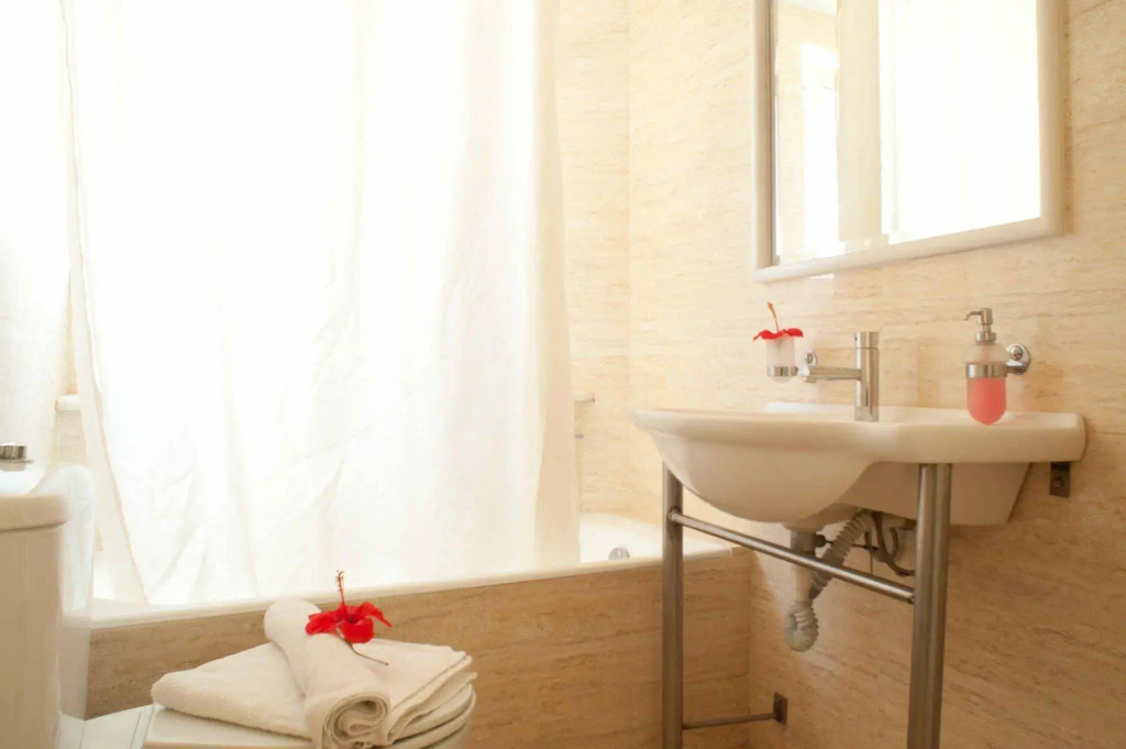 Semiramis Suites