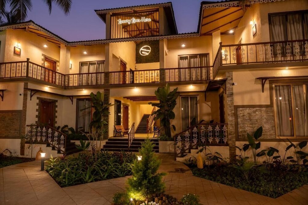Parkwood Exotica Resort - Alibaug