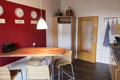Stilvolle Altbauwohnung in zentraler Lage