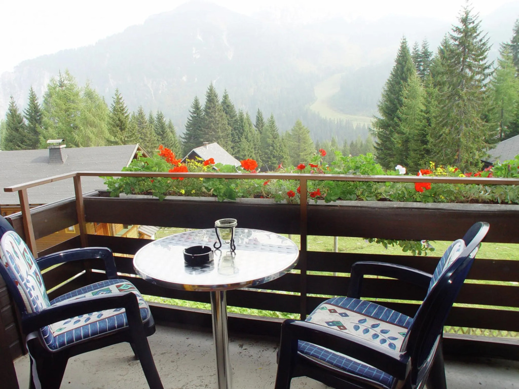Apartment Nassfeld near Ski Slopes