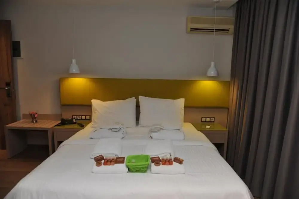 Elements Rooms & Apartments