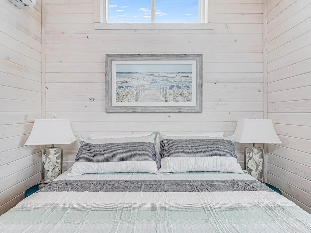 Tequila Sunrise Sfth6 1 Bedroom Cottage by RedAwning