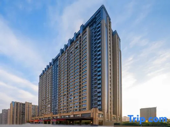 Jiujiang Jiulong Yunjing Hotel at 98 Flood Control Memorial Square, Balihu New District