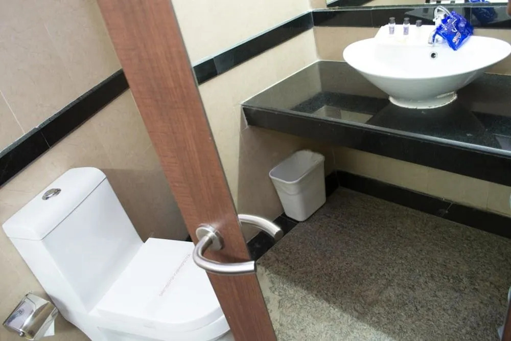 OYO 1651 Hotel Seetal