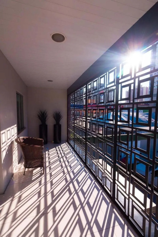 Kennedy Slim Hotel