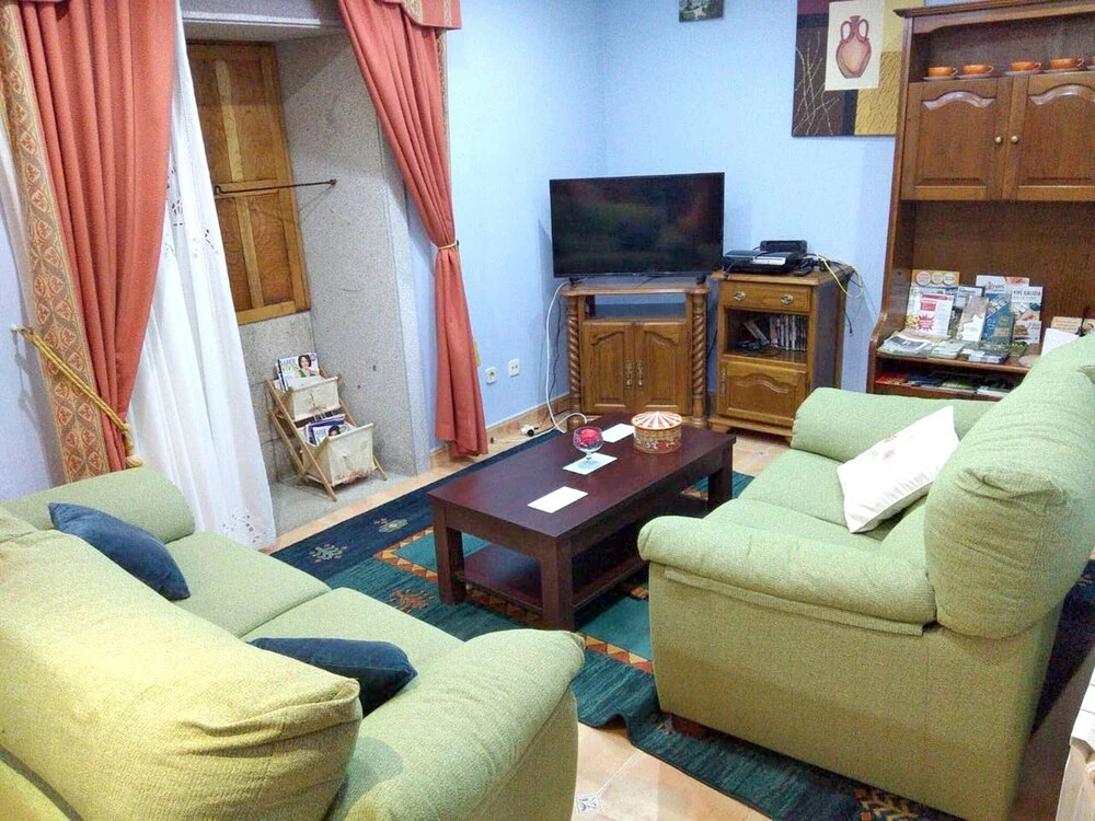 House With 4 Bedrooms in Carboeiro de Francia, With Wonderful Mountain View, Furnished Terrace and Wifi Near the Beach