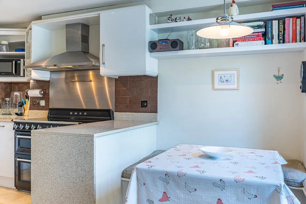 Lorne House Bed & Breakfast