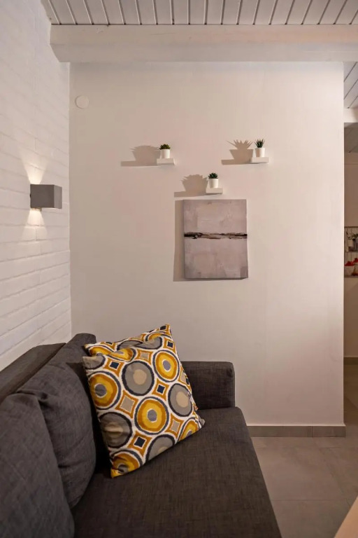 Castello Apartments