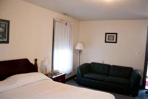 Golden Eagle Inn