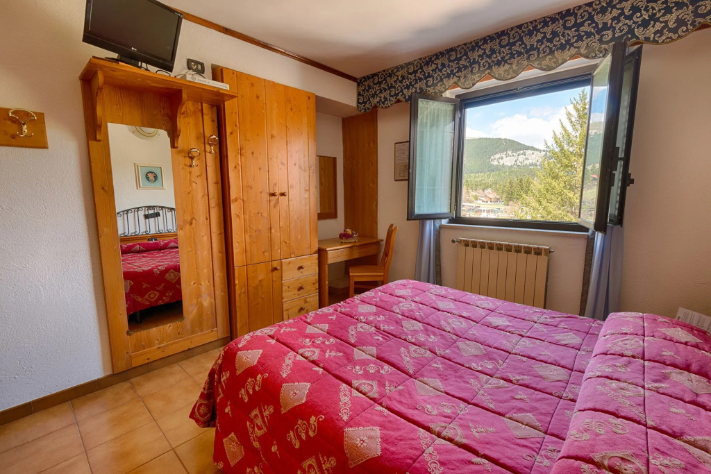 Hotel Iris