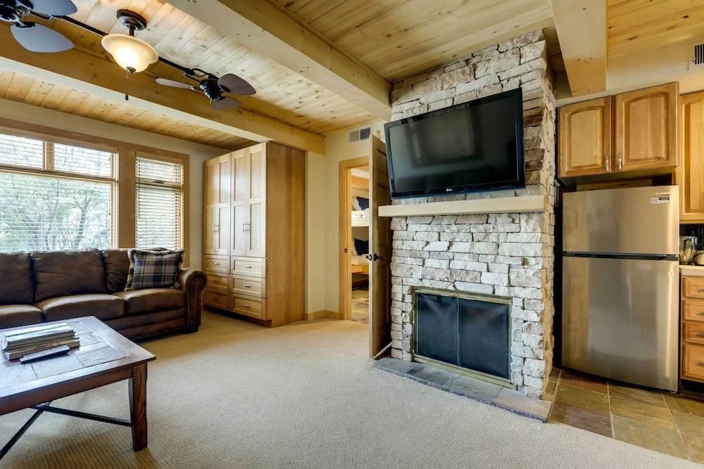 Ski-in/ski-out Studio in Aspen Snowmass Ski Resort