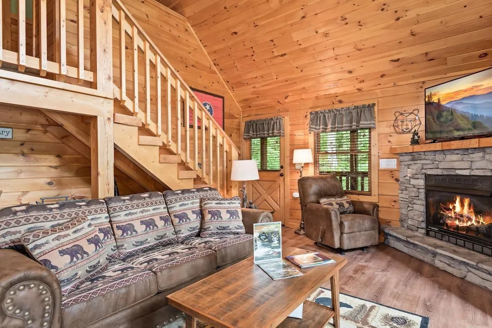 On Smoky Pond - 3 Br Cabin