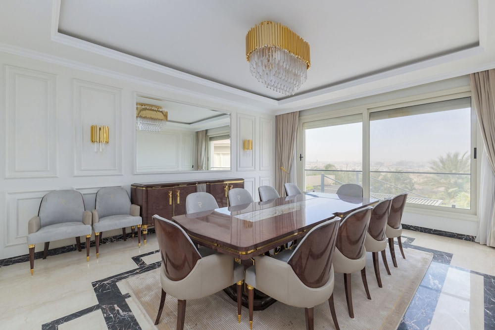 ALSAWAH Majestic 6BR Residence & Oasis