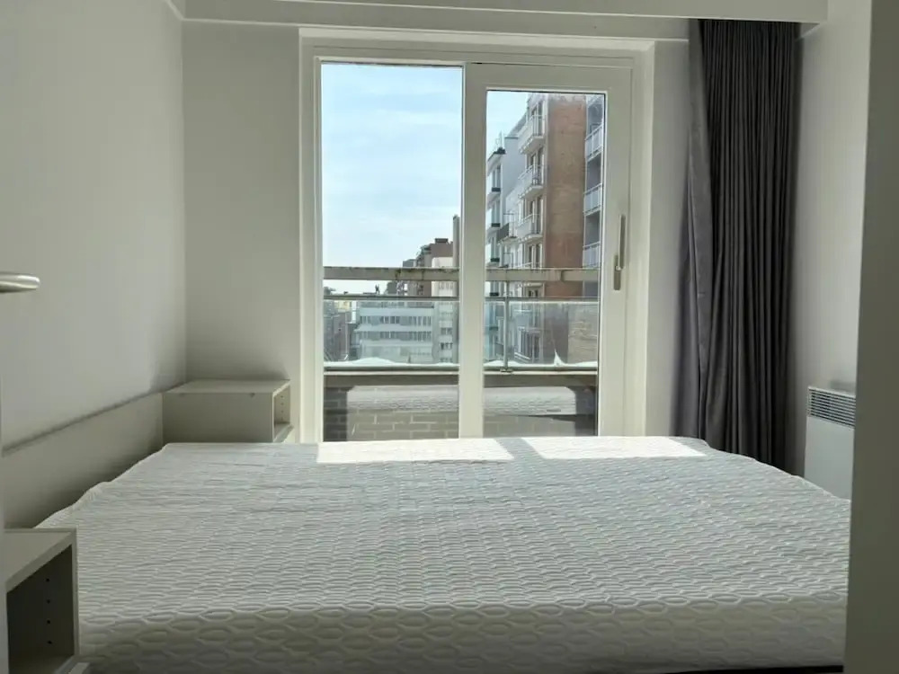 Stylish 3-bedroom Apartment With sea View