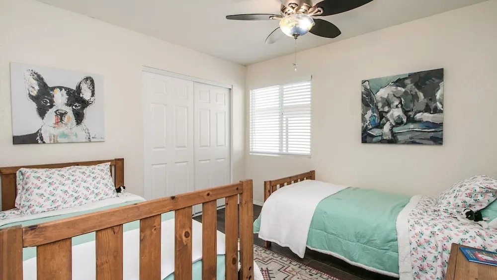 Scottsdale Kierland 3 Bdrm With Sparkling Pool!