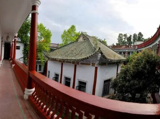 Ci'enlu Country Art Hotel