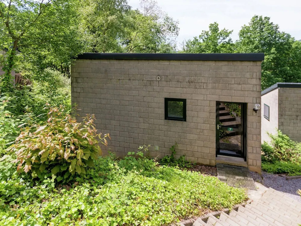 Pleasant Holiday Home With Fenced Terrace, Garden, Barbecue