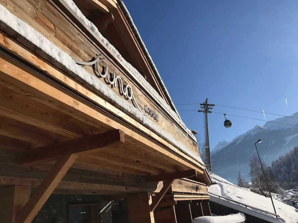 Üna Lodge