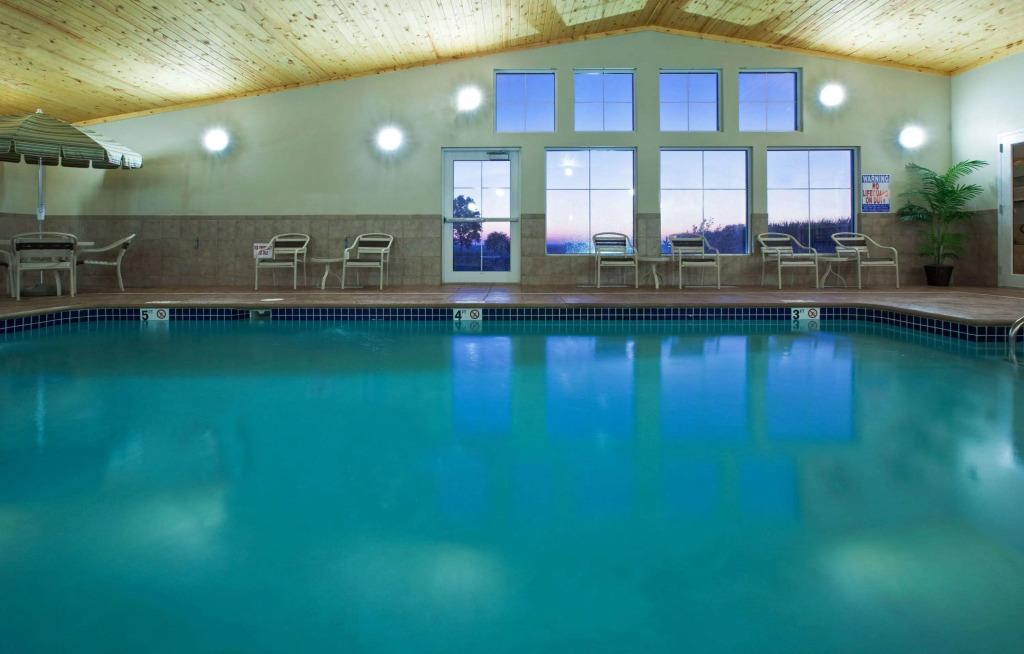 AmericInn by Wyndham Osage