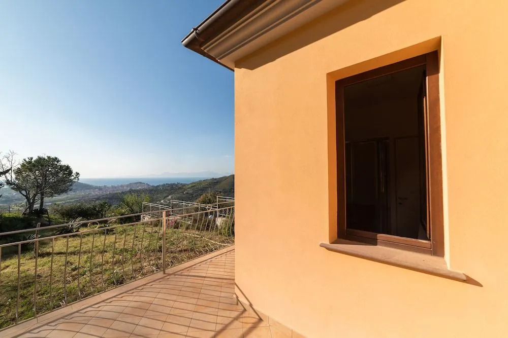 Villa Pandora