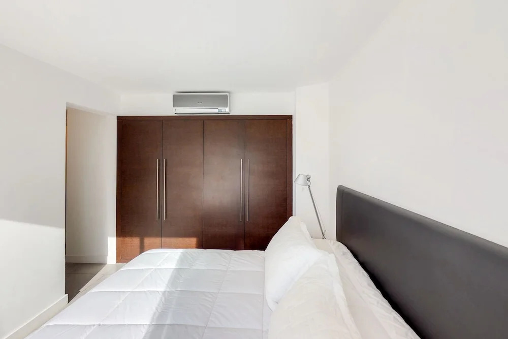 YOO 302 Apart con piscina interior y exterior