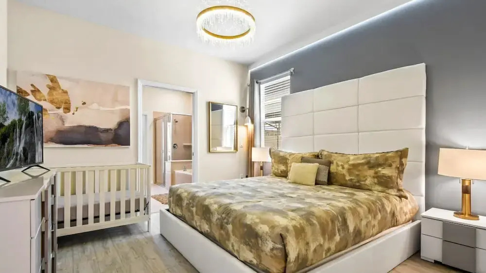 Opulent Villa with Pool & Spa, 10 Miles to Disney