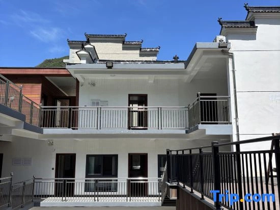 Jing County Laobao Inn