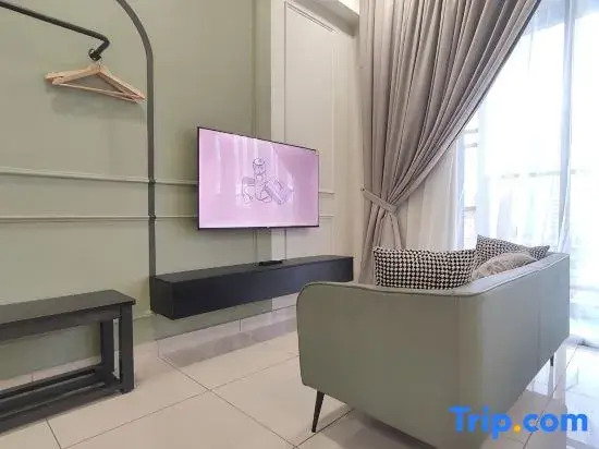 TRION The 101 Family Suite Pool & KL City View