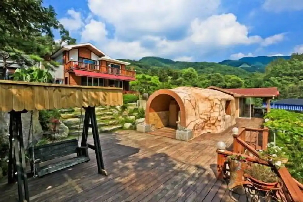 Sambatgol Pension