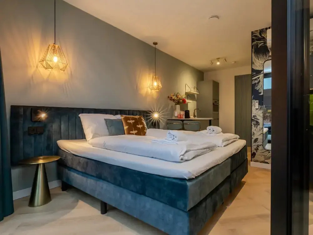 Romantic Garden Stay