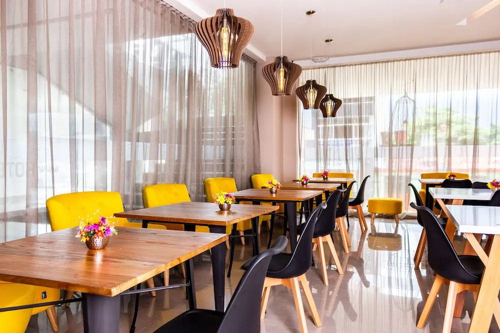 Hotel F25
