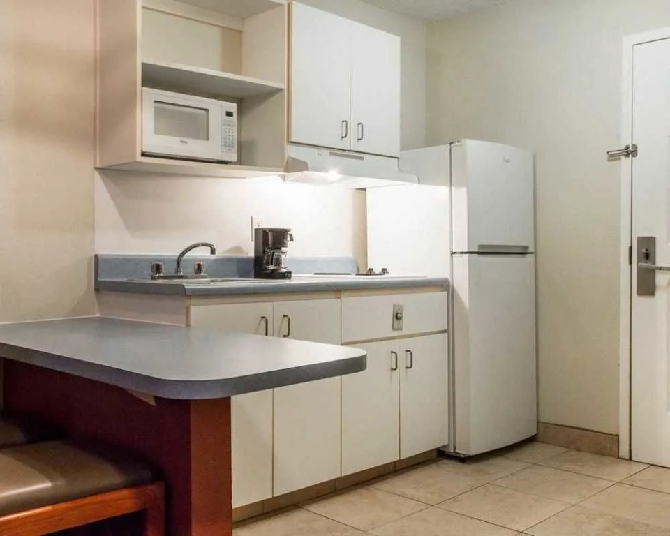 Suburban Extended Stay Hilton Head