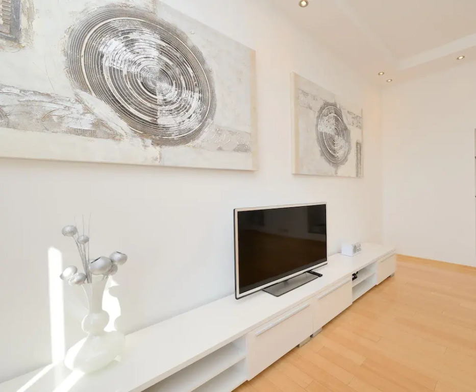 Eden Penthouse Apartments