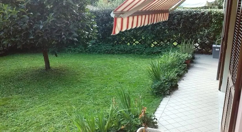 Holiday home Villetta al Lago con Giardino
