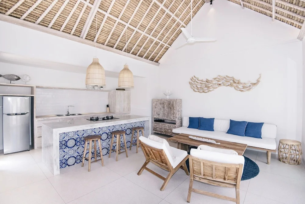 Lanussa Hill Villa