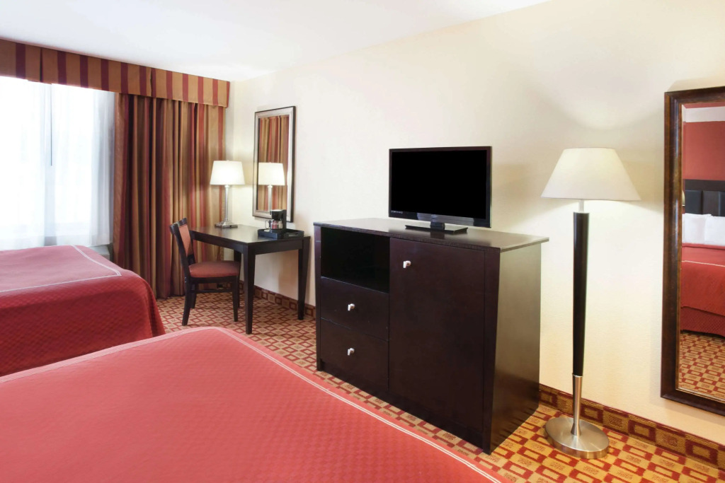Super 8 by Wyndham Chicago Northlake OHare South