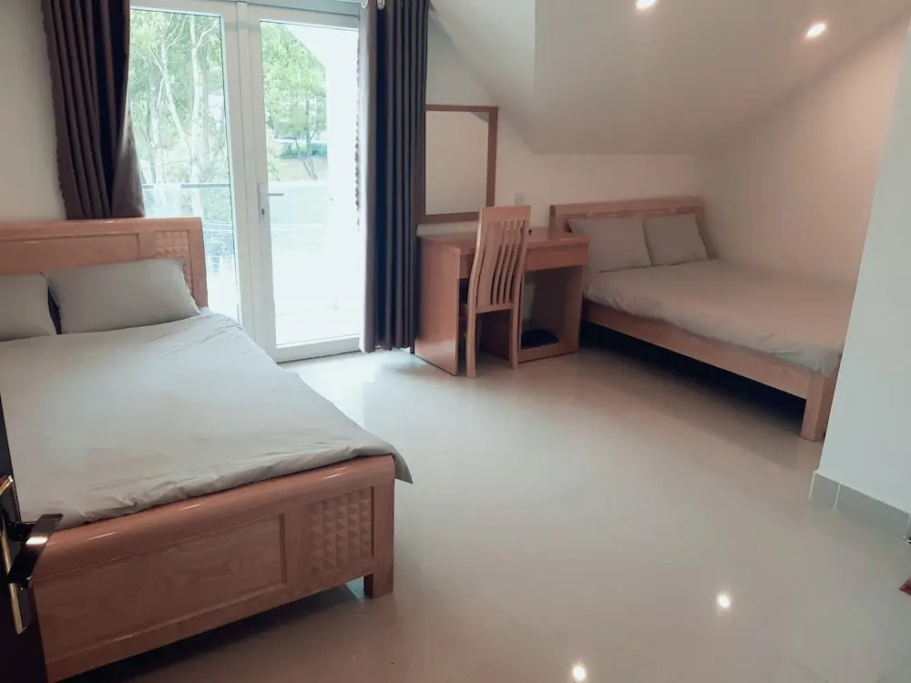 Song Tran - Hostel