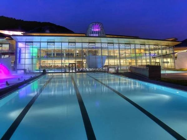 Die Dorfvilla - Includes Tauern Spa Kaprun Wellness Access 13 km away